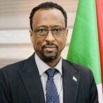 والي النيل الأبيض يواصل زياراته الميدانية للرموز والمستشفيات في ربك وكوستي خلال العيد