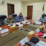 وزير الطاقة السوداني يبحث مع السعودية مشروعات النفط والكهرباء
